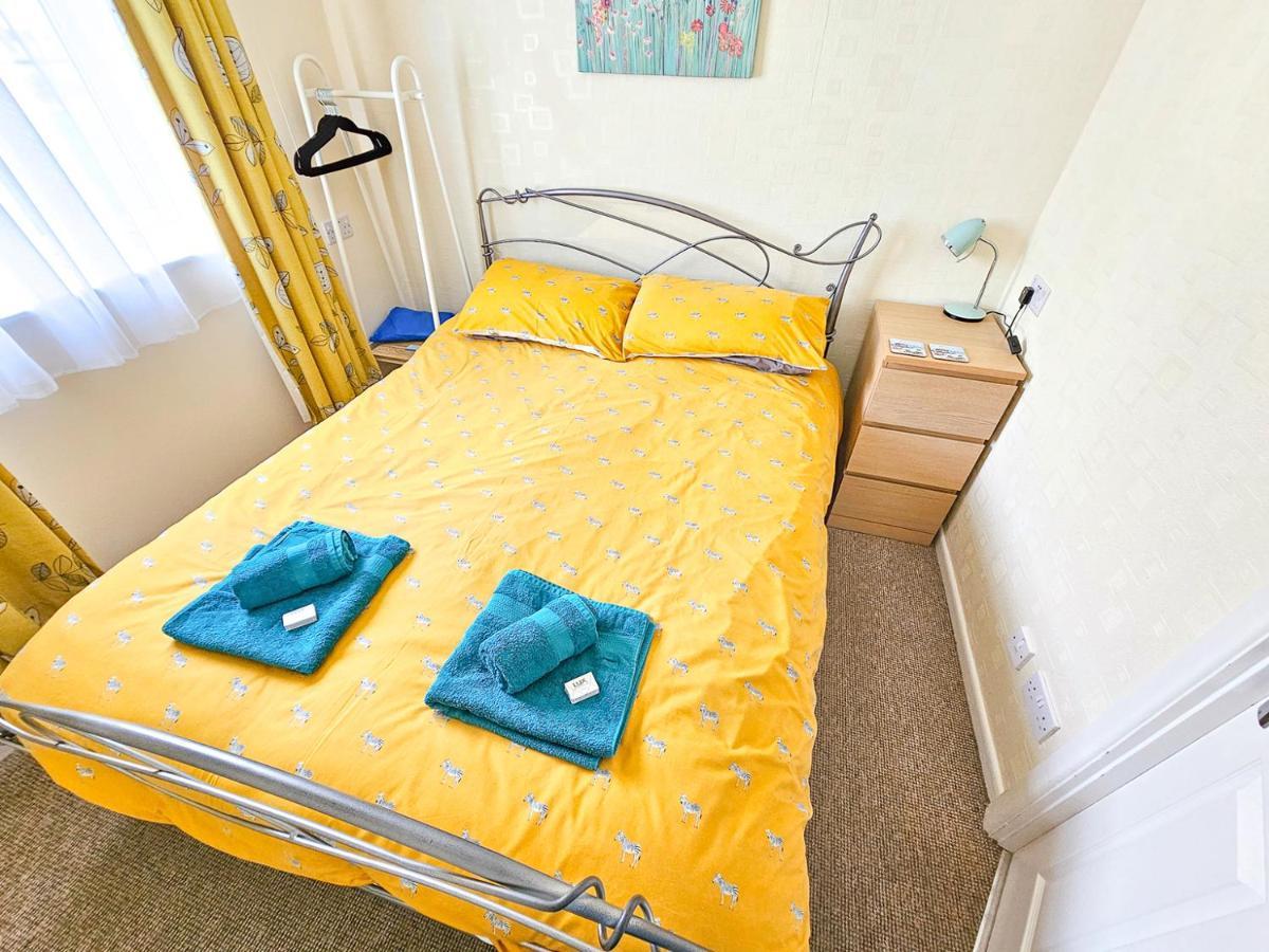 Dart Haven - Cheerful Holiday Bungalow In Galmpton المظهر الخارجي الصورة