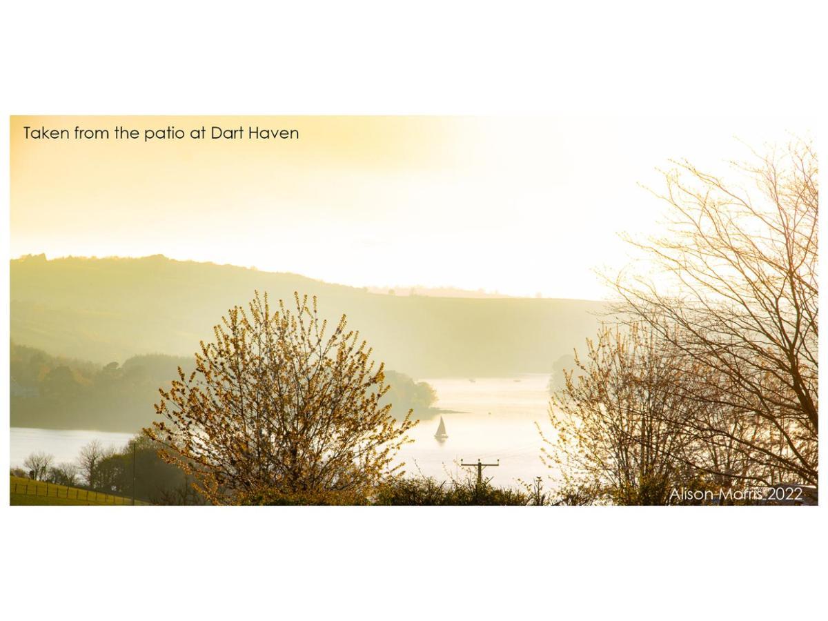 Dart Haven - Cheerful Holiday Bungalow In Galmpton المظهر الخارجي الصورة