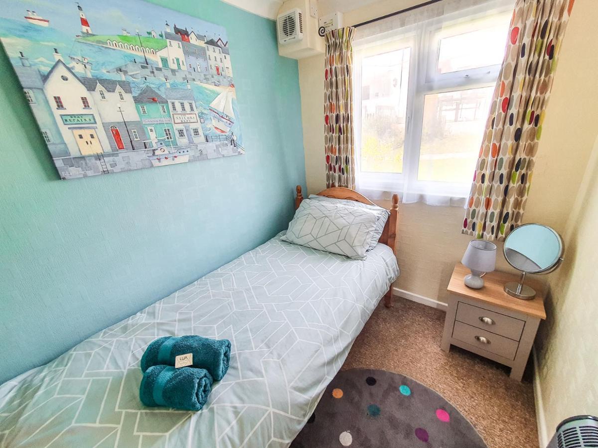 Dart Haven - Cheerful Holiday Bungalow In Galmpton المظهر الخارجي الصورة
